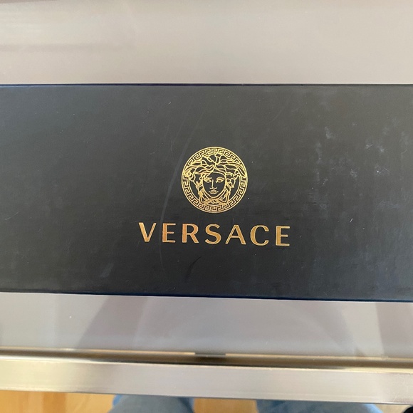 Versace Sunglasses - Picture 7 of 11